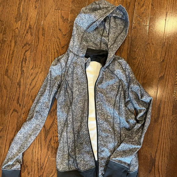Lululemon zip up size 6 - Picture 1 of 2